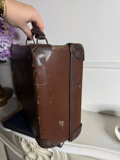 Vintage 1944 Suitcase Papworth Industries
