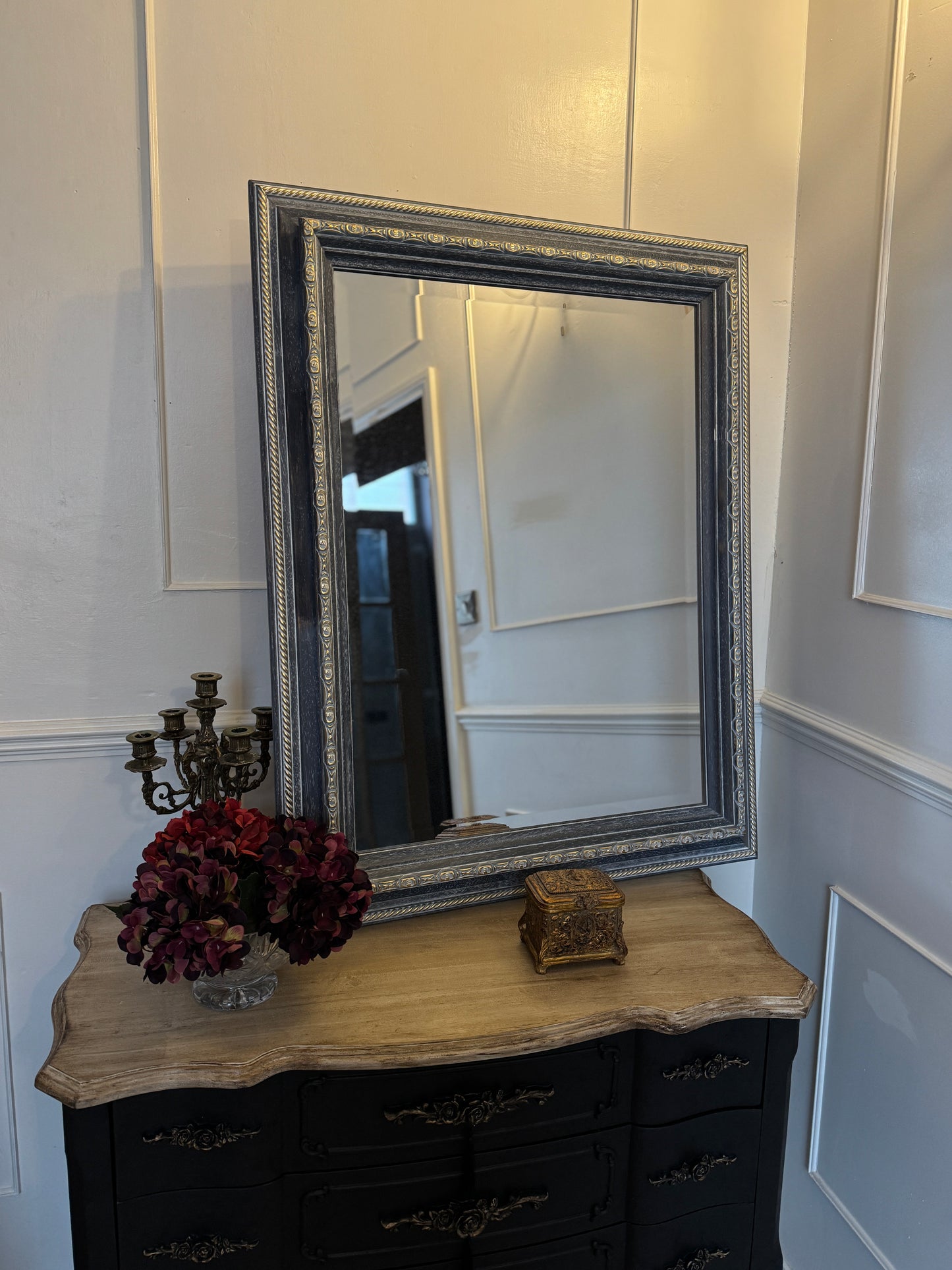 Romantic Style Vintage Mirror in Light Blue & Gold – Bevelled Wooden Frame
