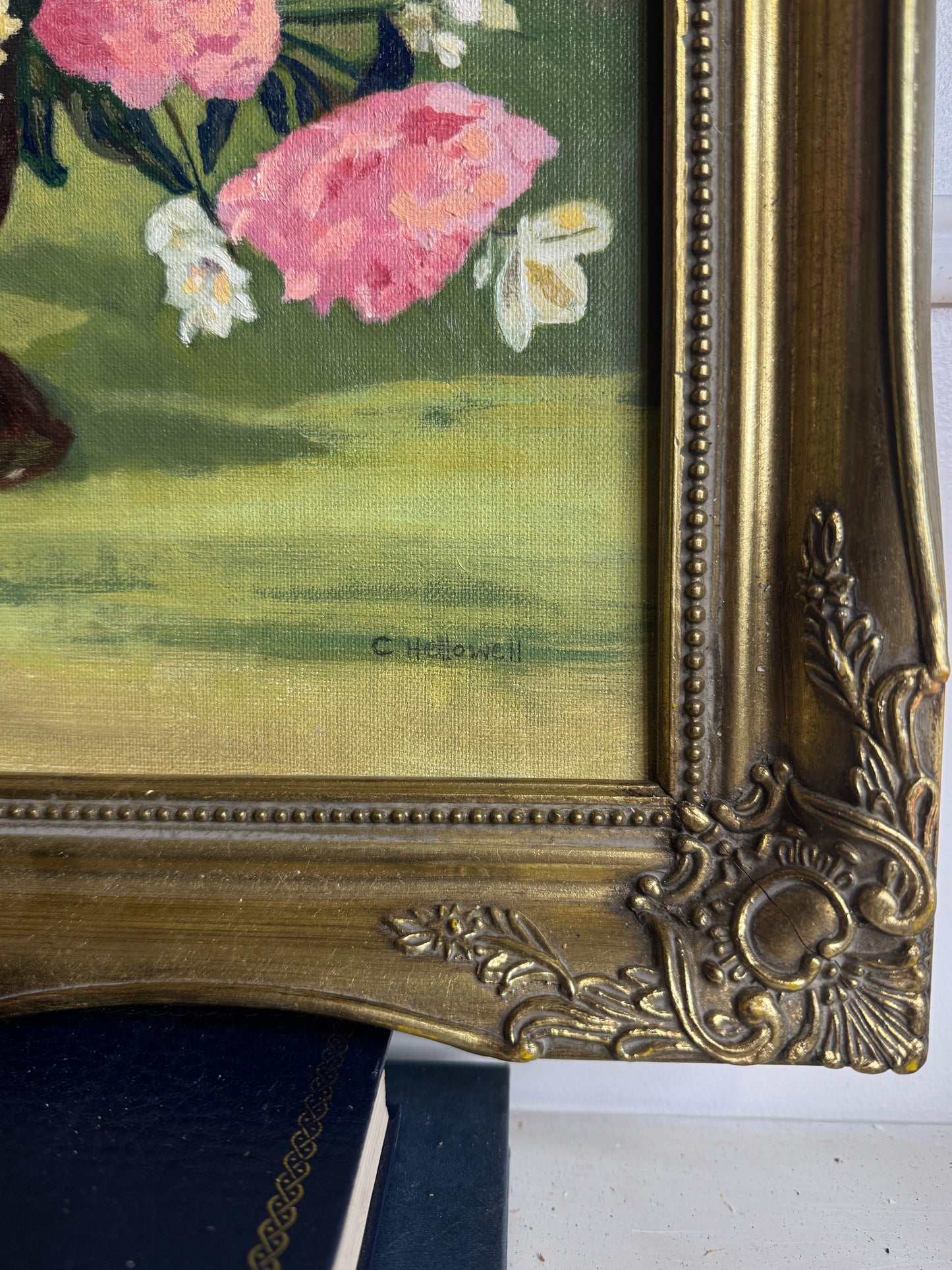 Vintage Signed Floral Oil Painting, Sorelle Gold Gilt Frame ( 39 x 49 cm)