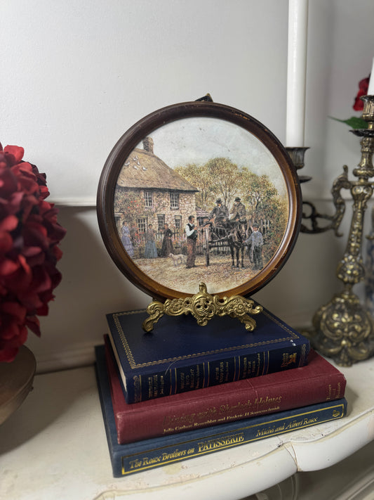 Rare Vintage Round Resin Frame with Print – 23cm Diameter Circular Wall Art