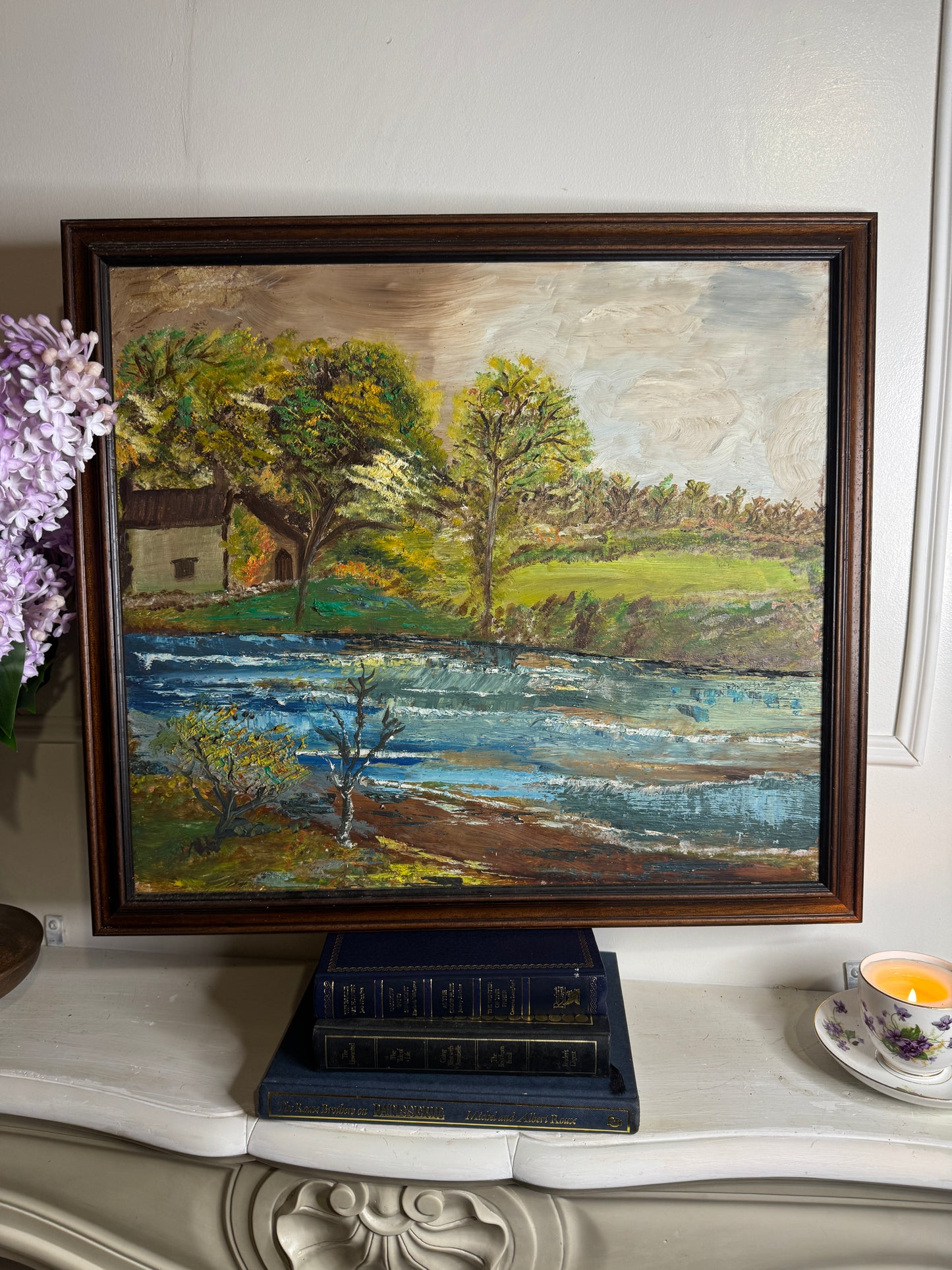 Vintage Rustic Oil Painting – Peaceful River & Cabin Landscape (53 x 59 cm)
