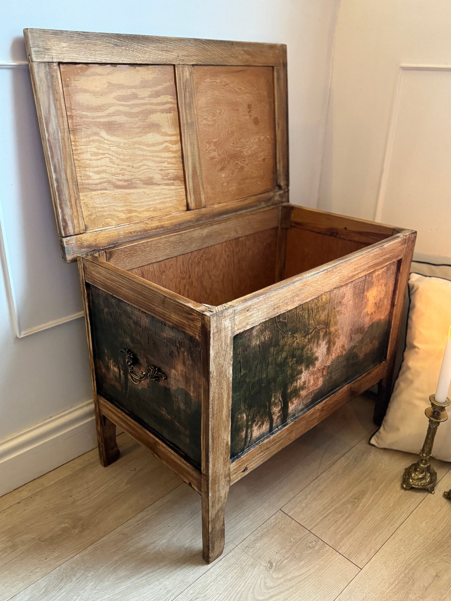 Vintage Oak Small Blanket Box – French Country Upcycled Trunk – Rustic Storage