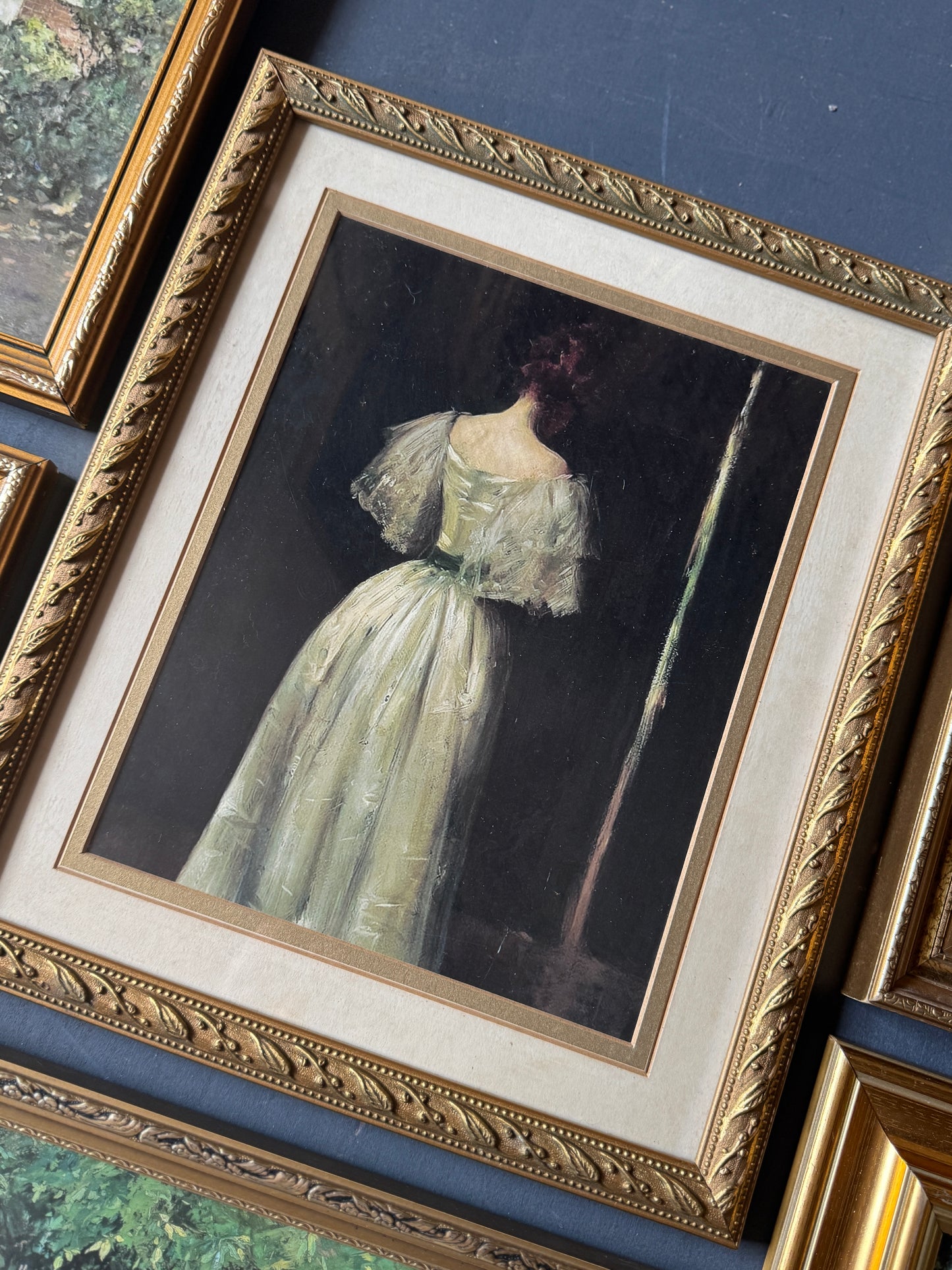 The Ophelia Vintage Salon Edit - Vintage Romantic-Themed Gallery Wall Set
