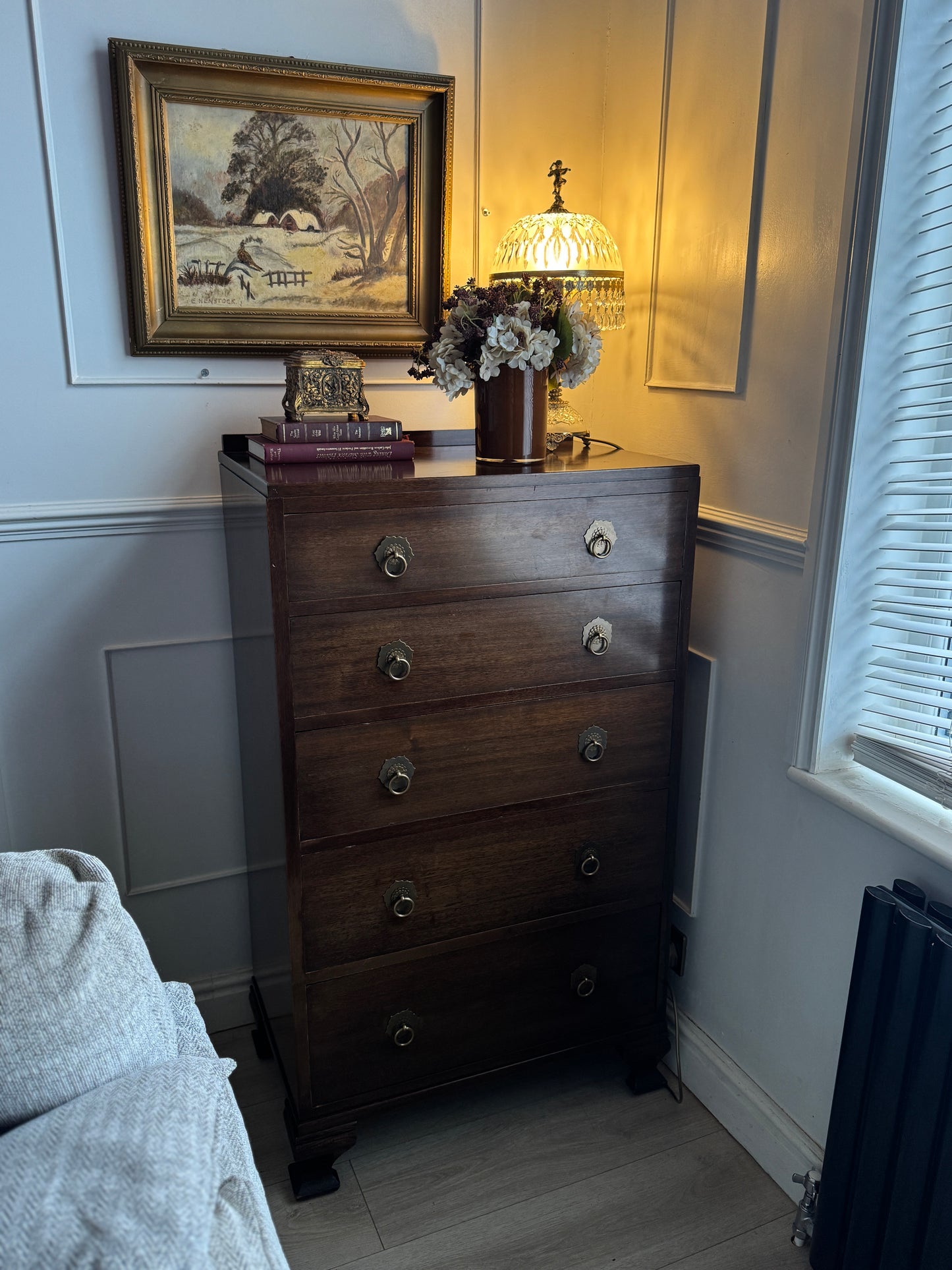 Vintage Walnut Tallboy Chest of Drawers – 5 Drawer with Layered Curved Legs | English Manor