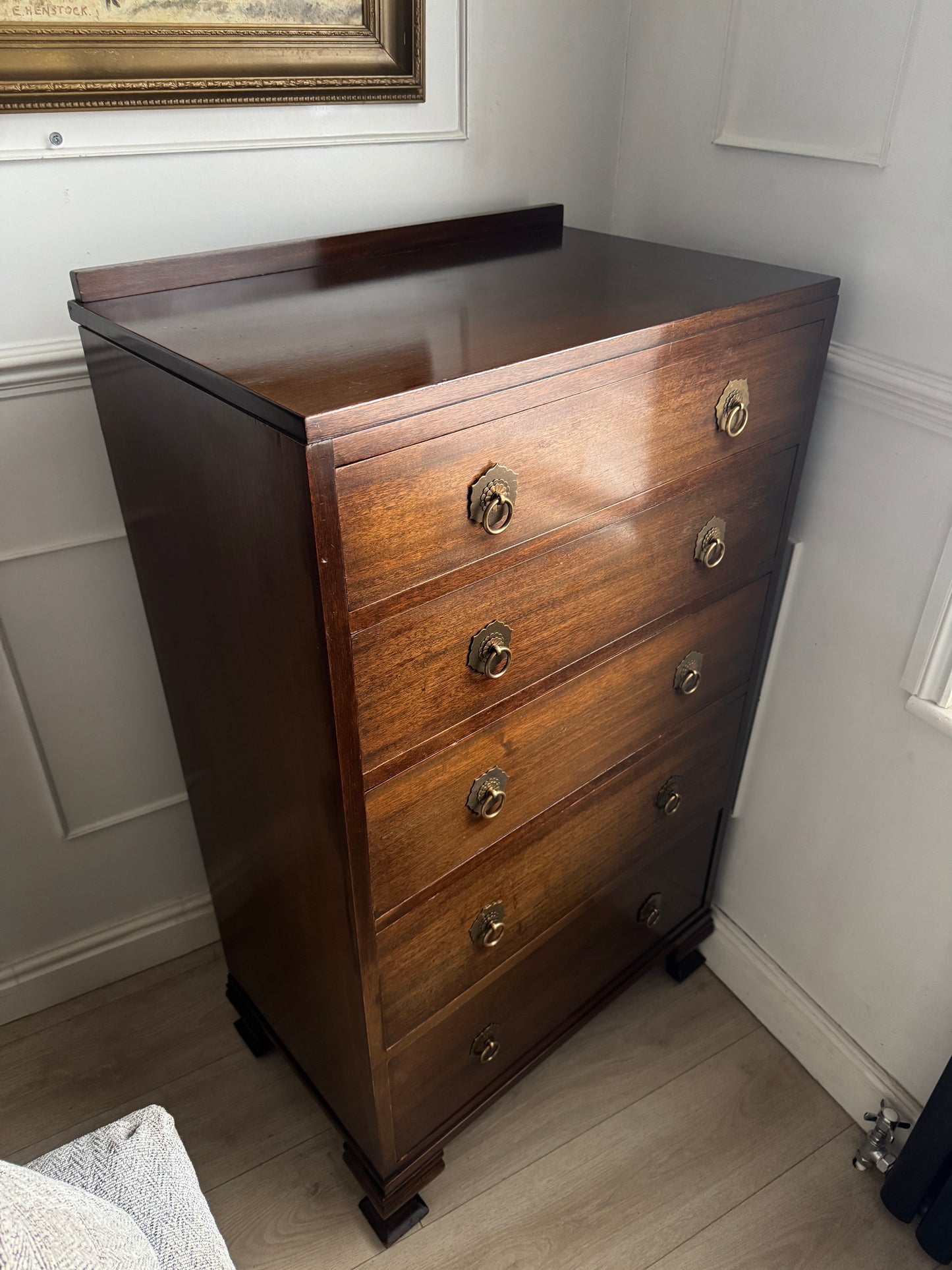 Vintage Walnut Tallboy Chest of Drawers – 5 Drawer with Layered Curved Legs | English Manor