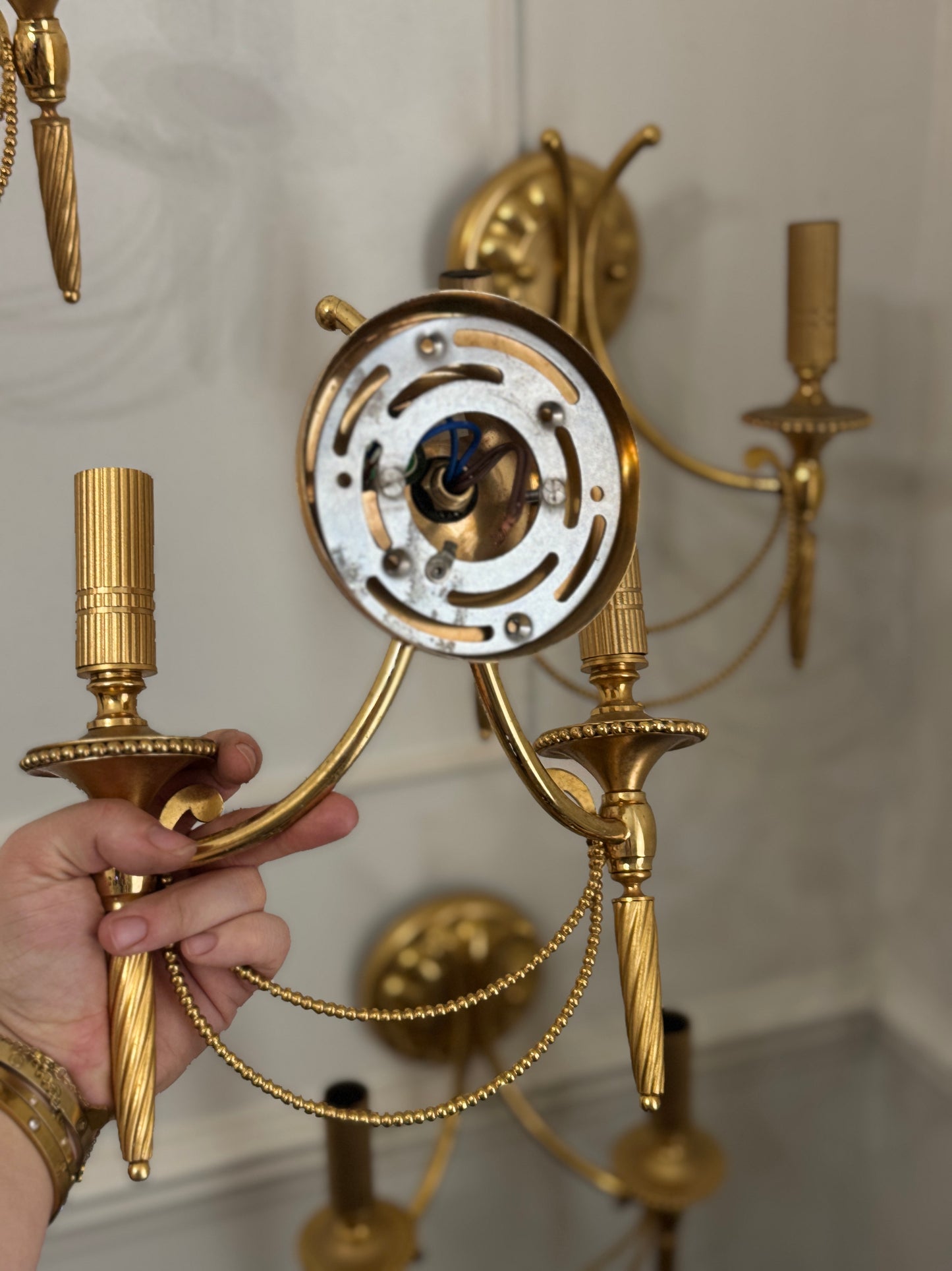 Vintage 1960s Gaetano Sciolari Hollywood Regency Gilt Brass Wall Sconces