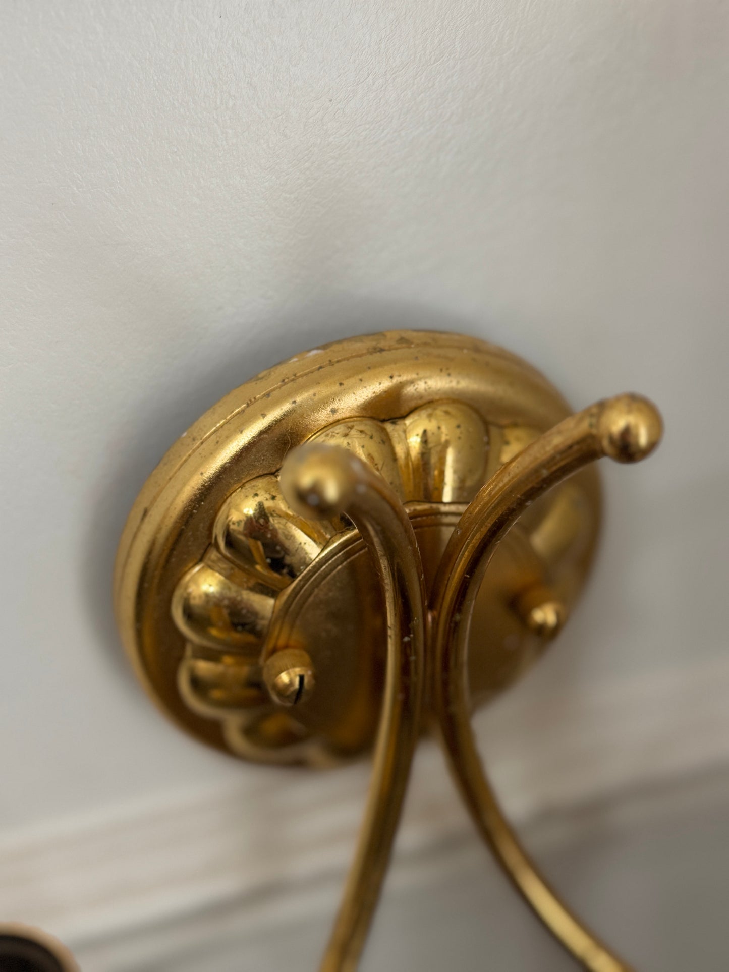 Vintage 1960s Gaetano Sciolari Hollywood Regency Gilt Brass Wall Sconces