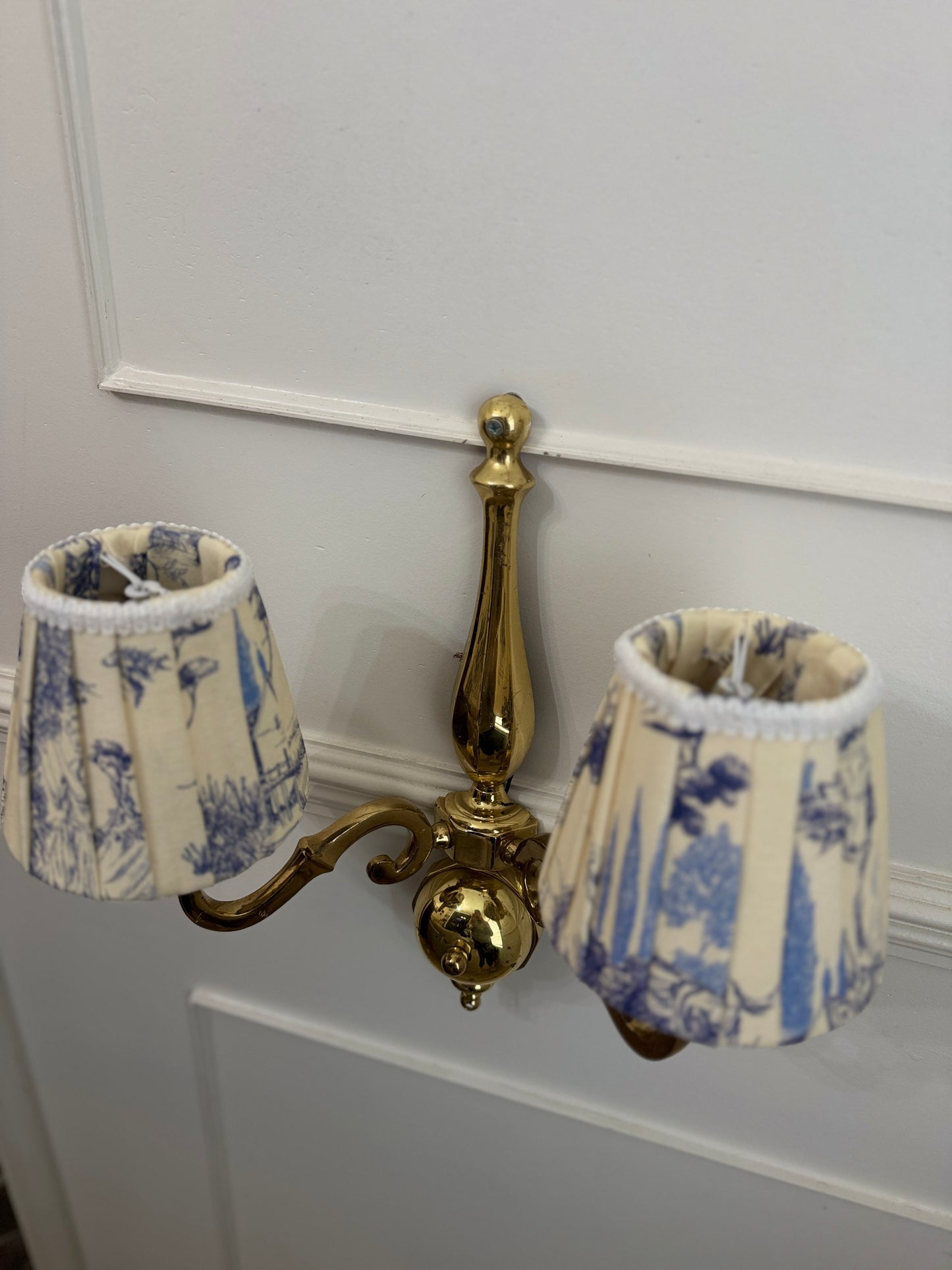 Elegant Vintage Solid Brass Wall Lights– Classic Double Arm Design