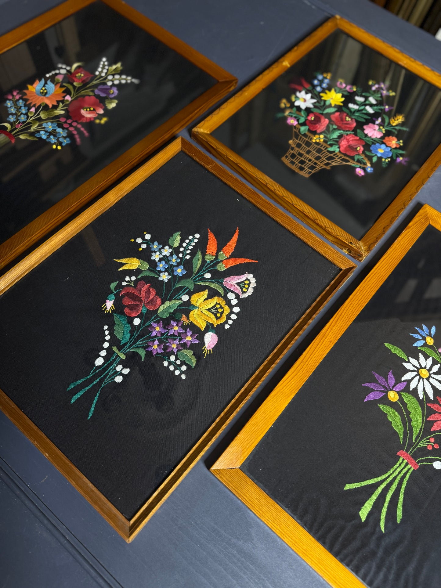 Rare 1950s Hungarian Kalocsa Matyó Embroidery – Vintage Heirloom Wall Hanging Set