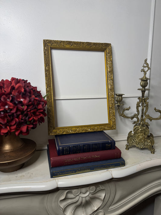 Golden Grandeur – Hungarian Floral Gilt Frame from Budapest