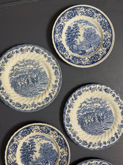 Vintage Kitchen Wall Plates : Blue & White - Willow Style English Plates