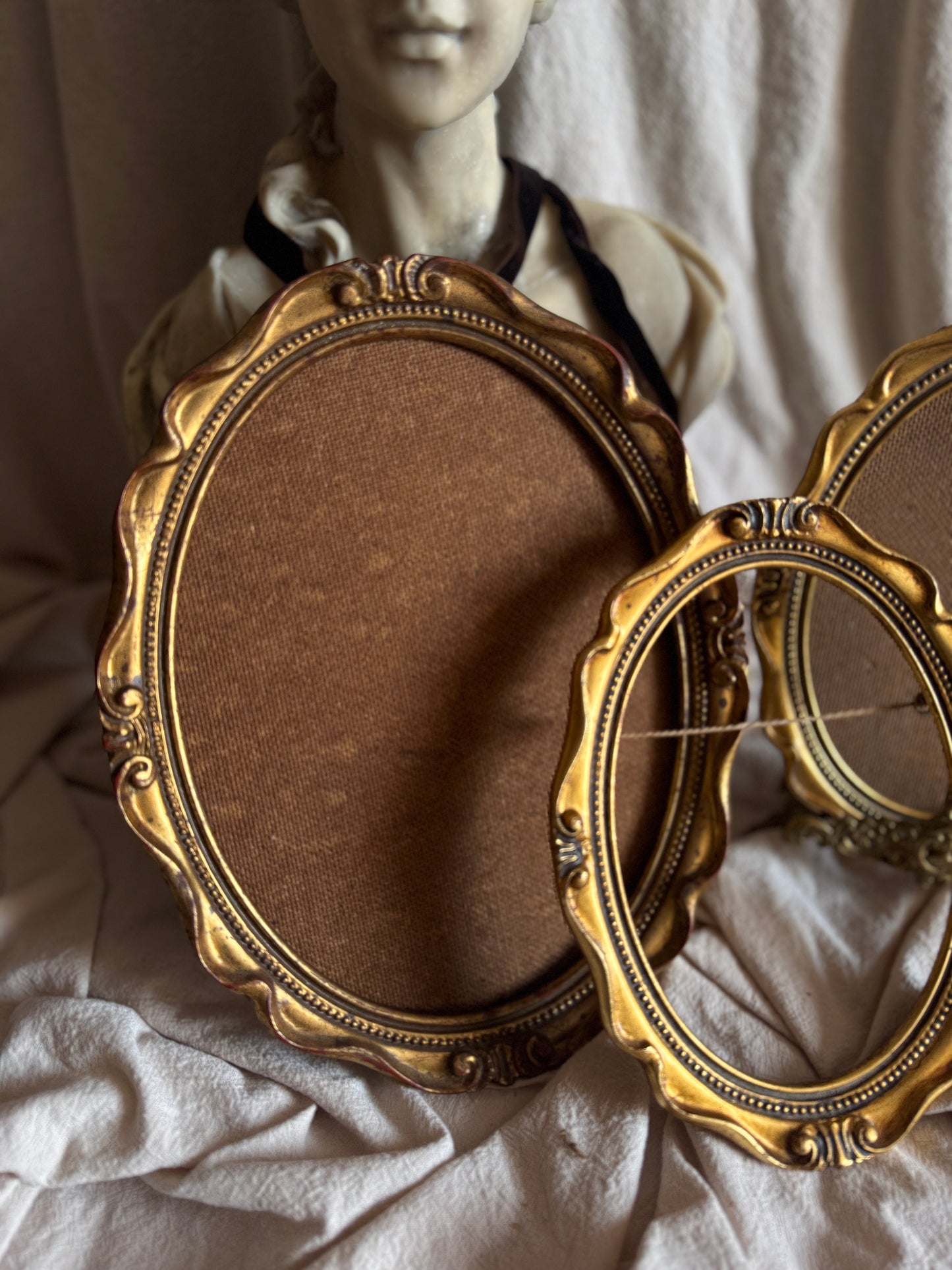 Vintage Gold Gilt Ornate Oval Frames Unglazed
