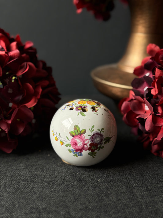 Vintage Ceramic Pomanders A Timeless Touch of Fragrance & Charm