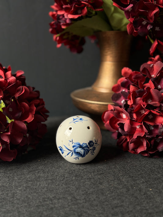 Vintage Ceramic Pomanders A Timeless Touch of Fragrance & Charm