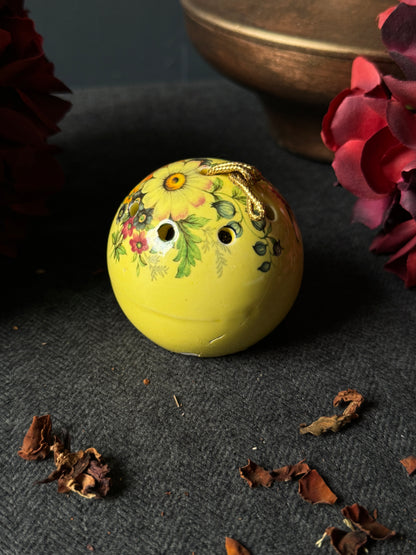 Vintage Ceramic Pomanders A Timeless Touch of Fragrance & Charm
