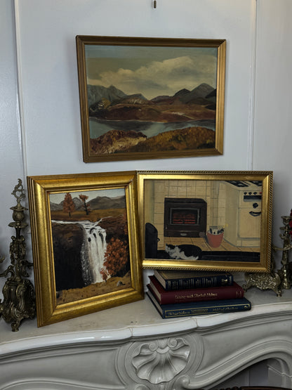 Kitchen Companion – Vintage Oil Painting of Cat in Gilt Frame