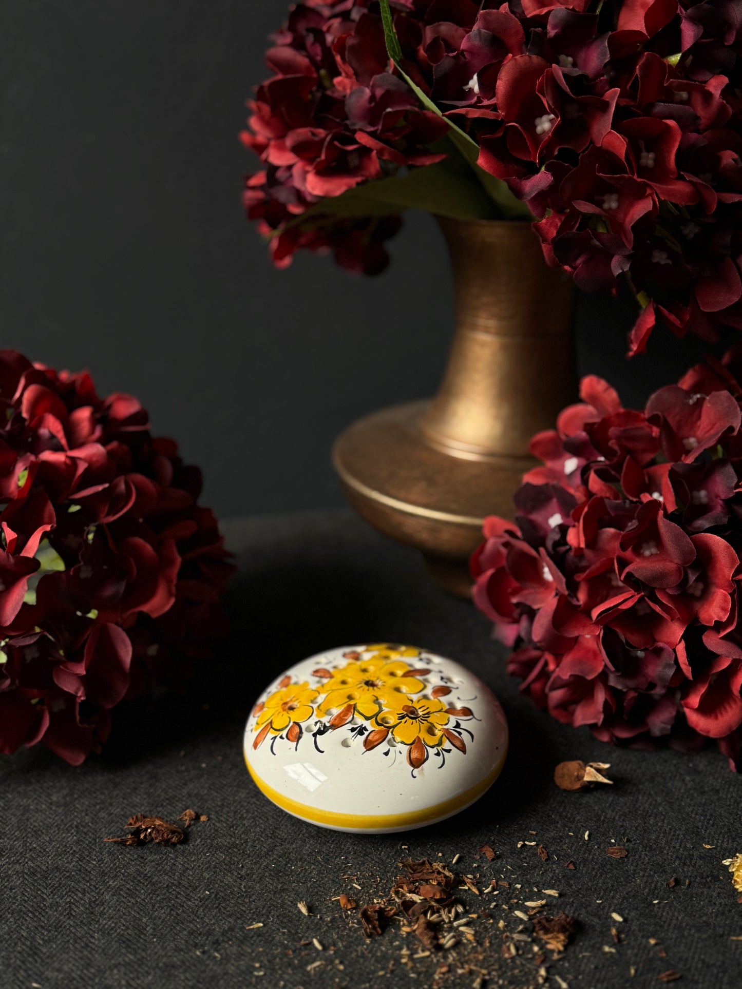 Vintage Ceramic Pomanders A Timeless Touch of Fragrance & Charm