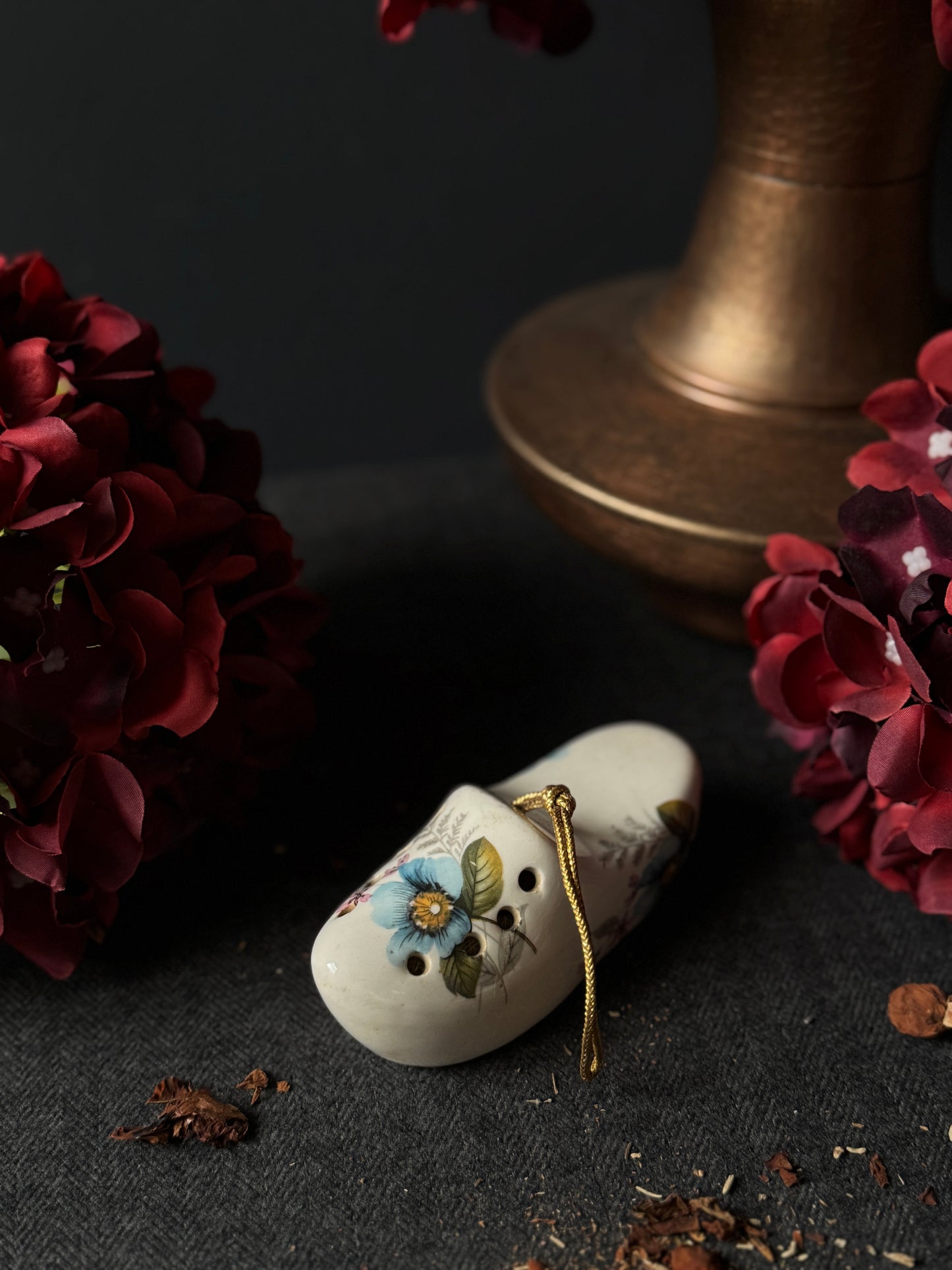 Vintage Ceramic Pomanders A Timeless Touch of Fragrance & Charm