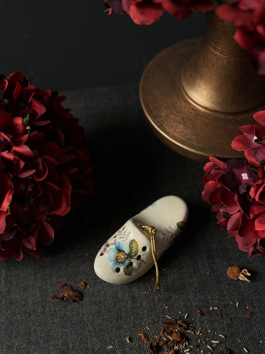 Vintage Ceramic Pomanders A Timeless Touch of Fragrance & Charm