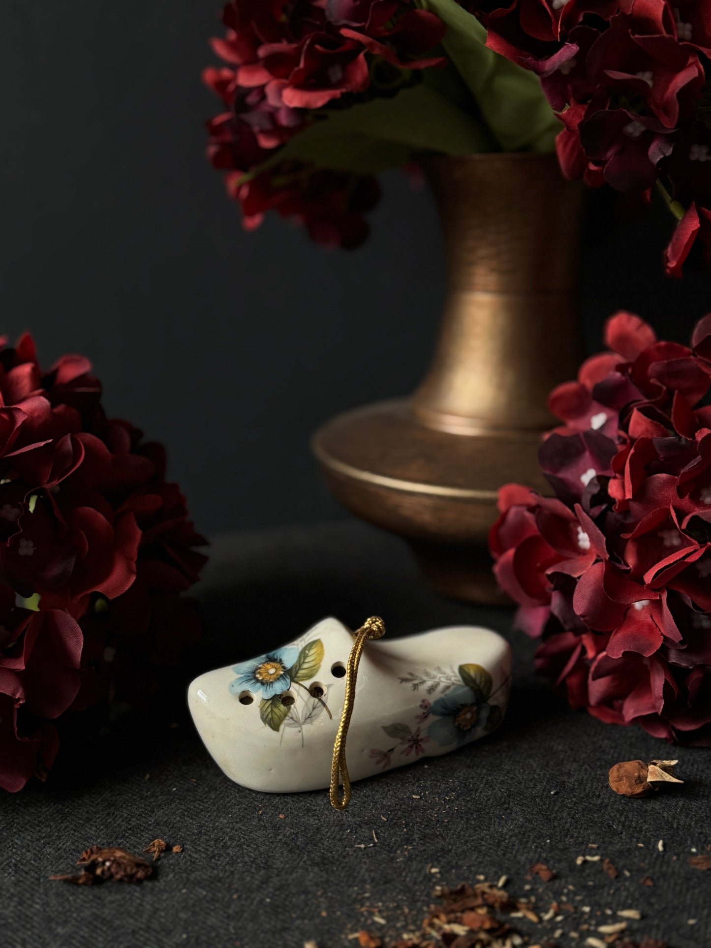 Vintage Ceramic Pomanders A Timeless Touch of Fragrance & Charm