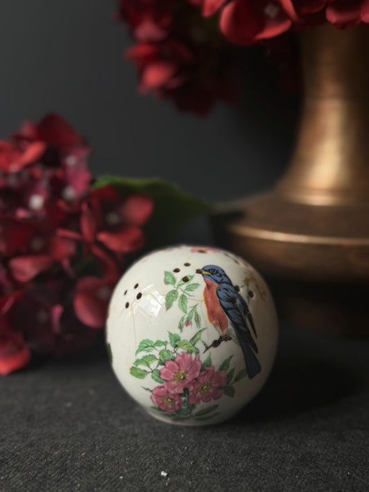 Vintage Ceramic Pomanders A Timeless Touch of Fragrance & Charm