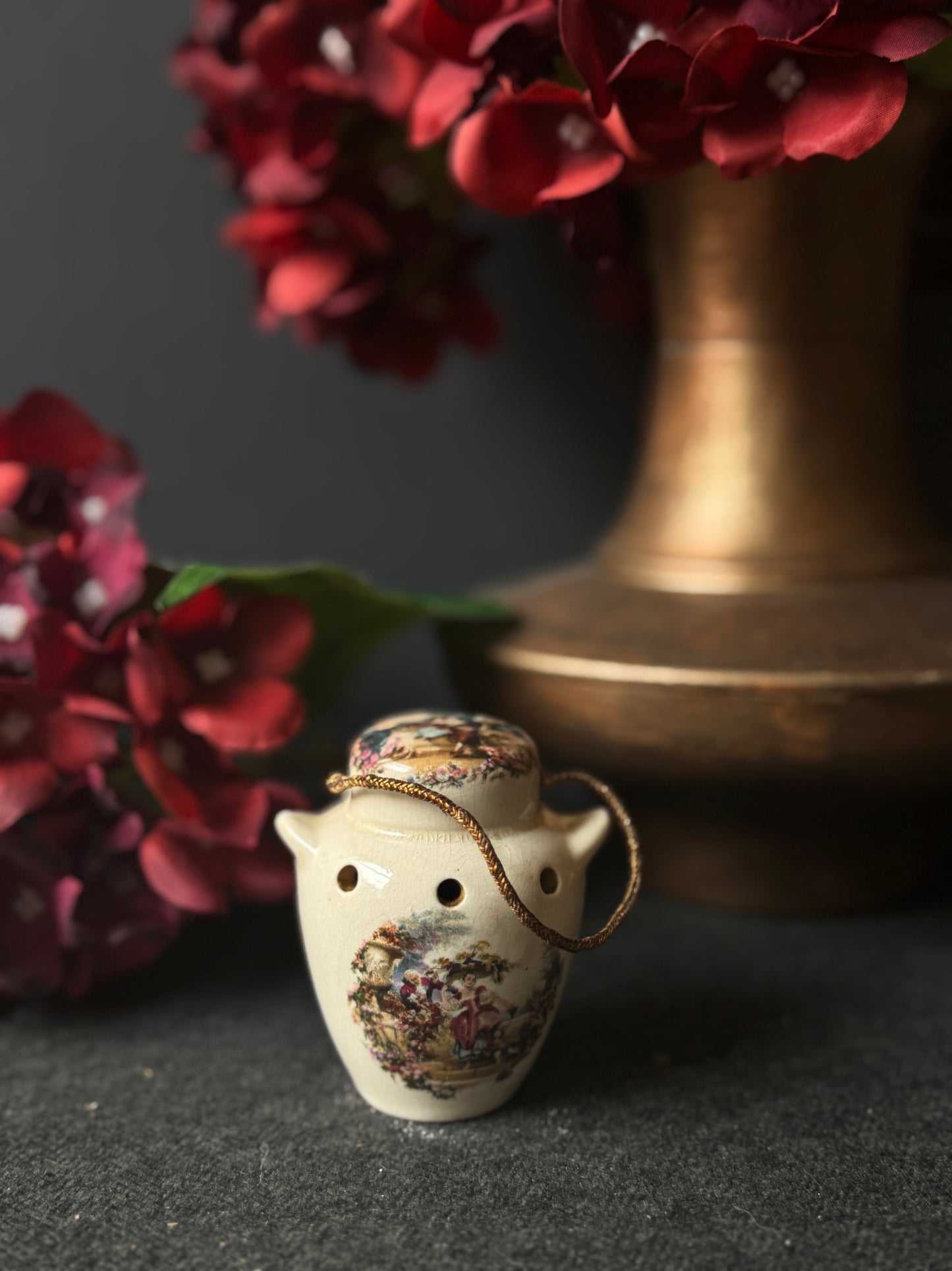 Vintage Ceramic Pomanders A Timeless Touch of Fragrance & Charm