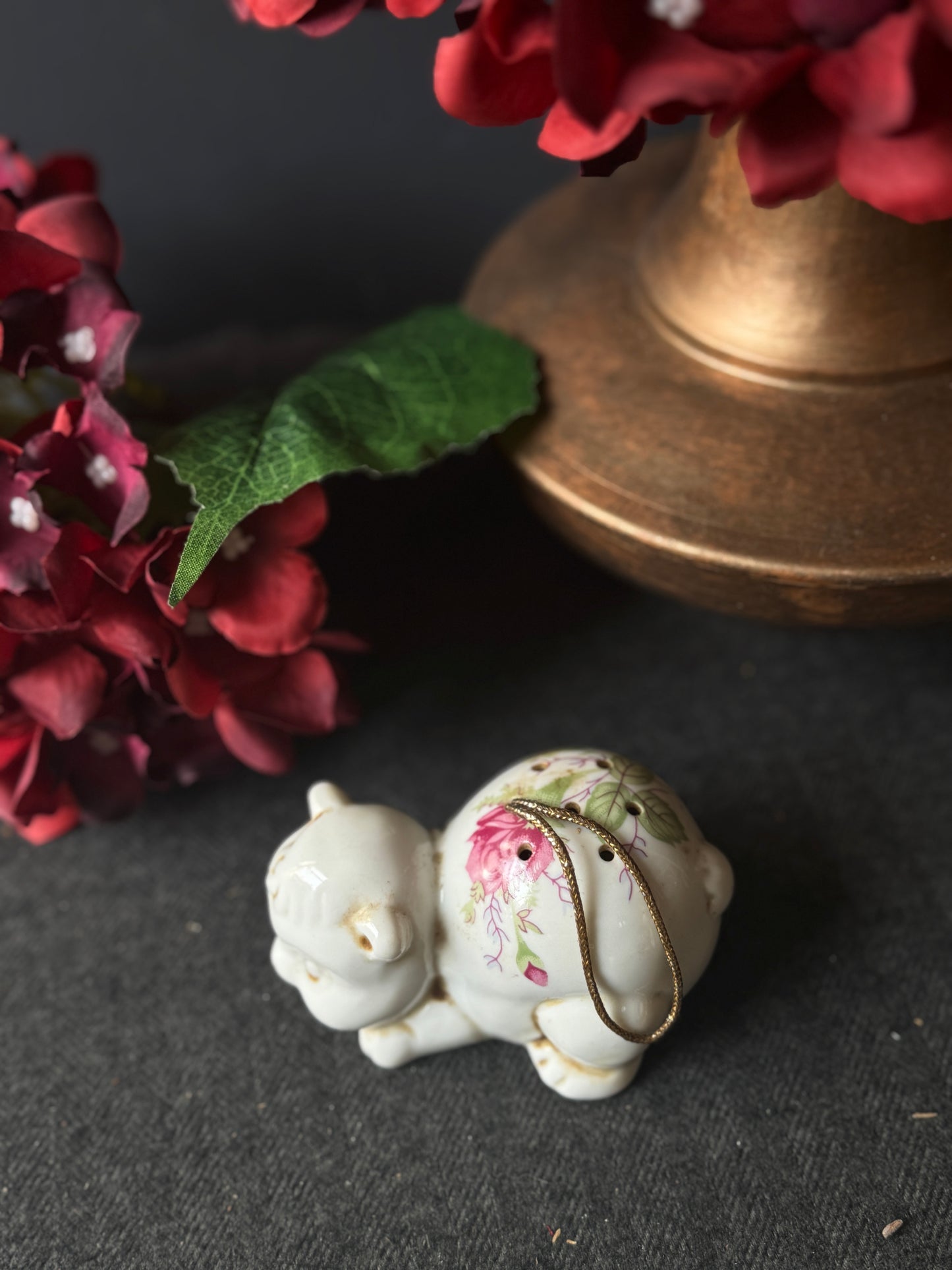 Vintage Ceramic Pomanders A Timeless Touch of Fragrance & Charm