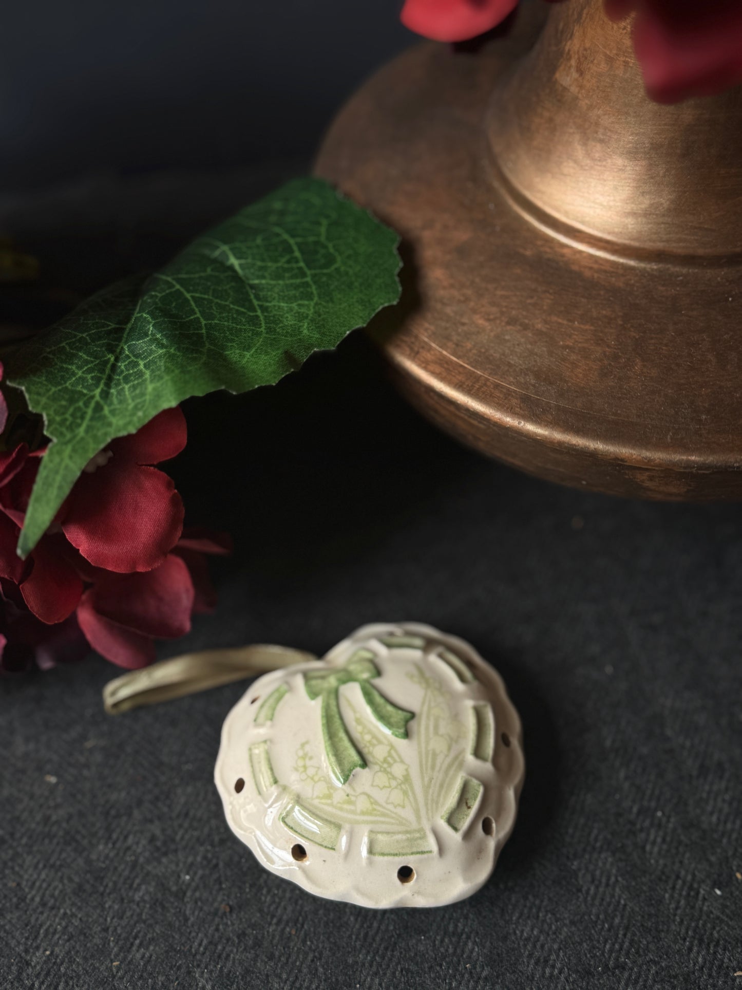 Vintage Ceramic Pomanders A Timeless Touch of Fragrance & Charm