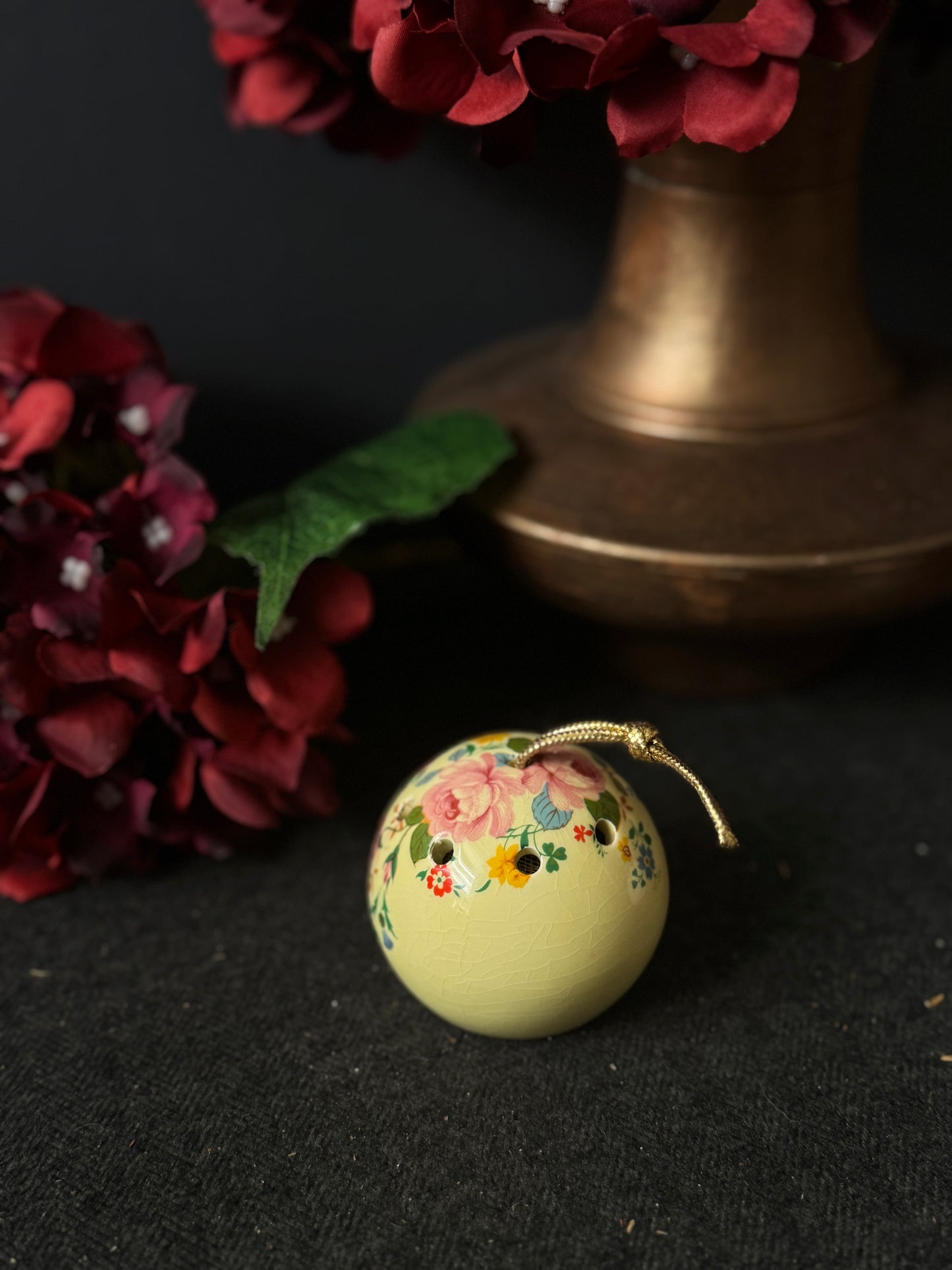 Vintage Ceramic Pomanders A Timeless Touch of Fragrance & Charm