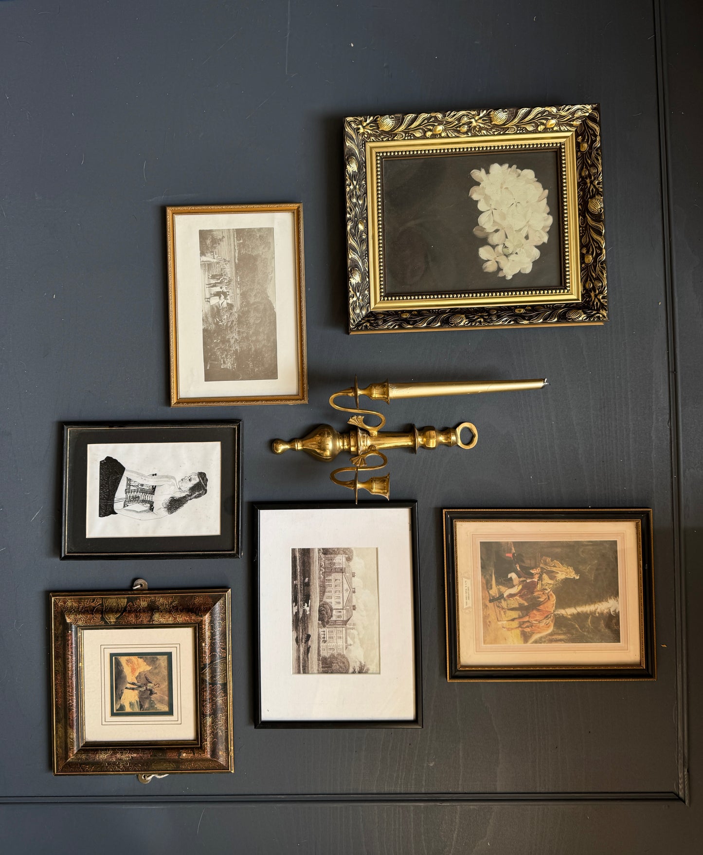 Vintage  Gallery Wall Set Gold + Black Theme -Brass Candle Scone+ Glaze Gold Gilt Frame  ( x 7 )