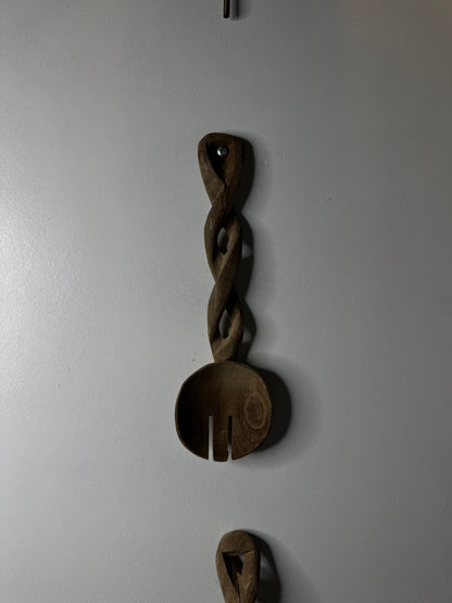Rustic Charm – Vintage Wooden Wall Spoon Set