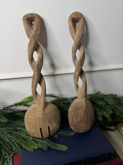 Rustic Charm – Vintage Wooden Wall Spoon Set