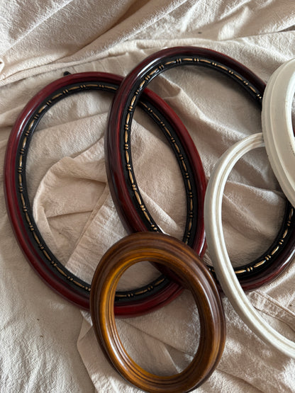 Vintage 1970s Resin Oval Frames Set (5 Pieces) – Mixed Sizes, Burgundy & White