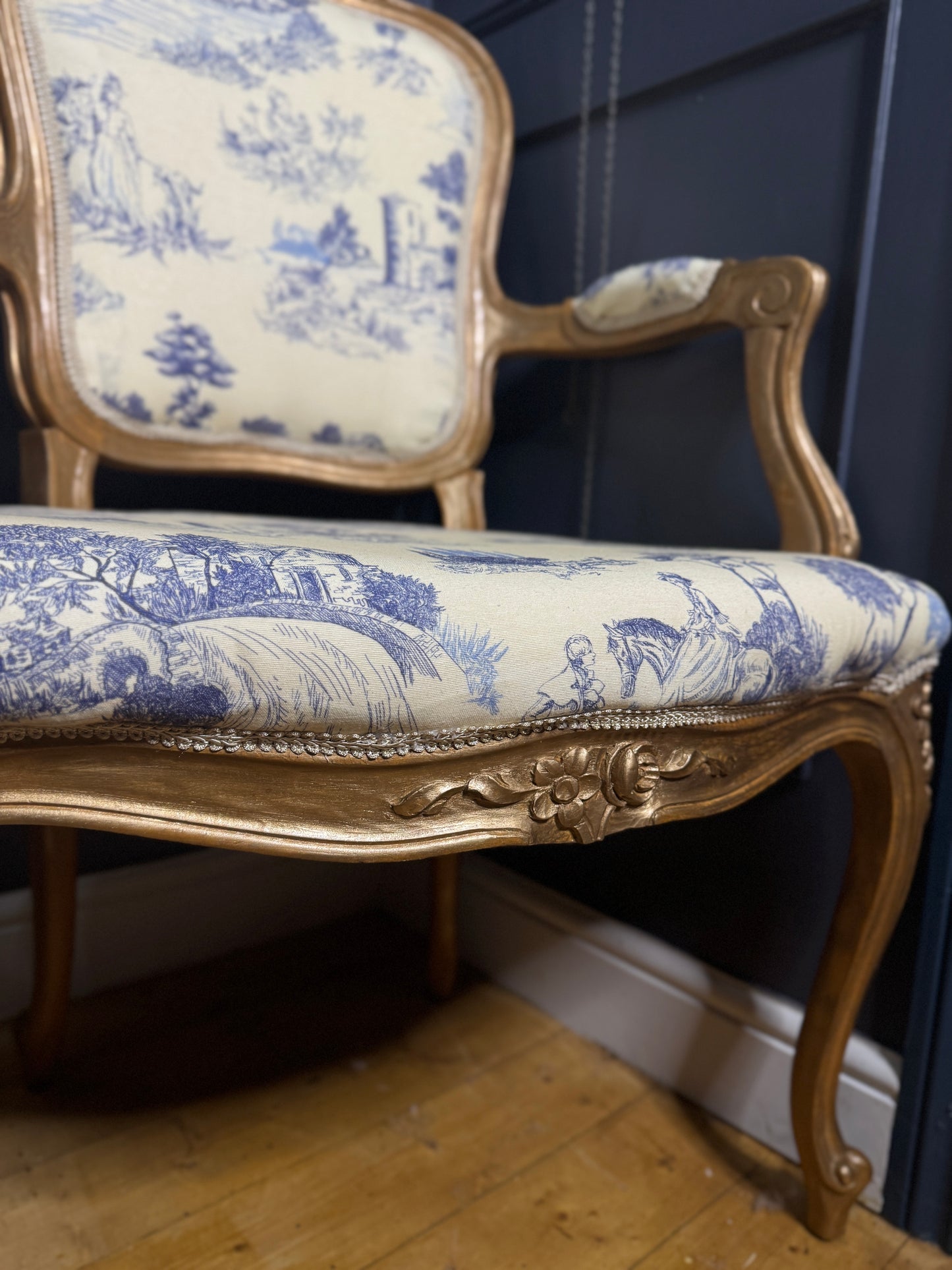 French Louis XV Gilt Blue Toile De Jouy Fabric Armchairs (Pair)