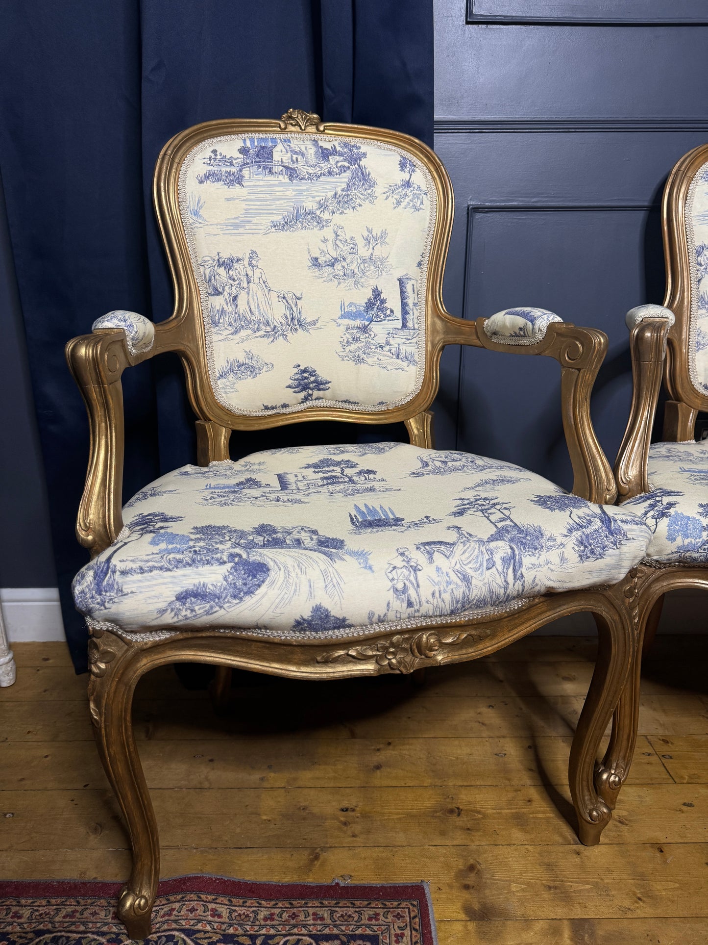 French Louis XV Gilt Blue Toile De Jouy Fabric Armchairs (Pair)