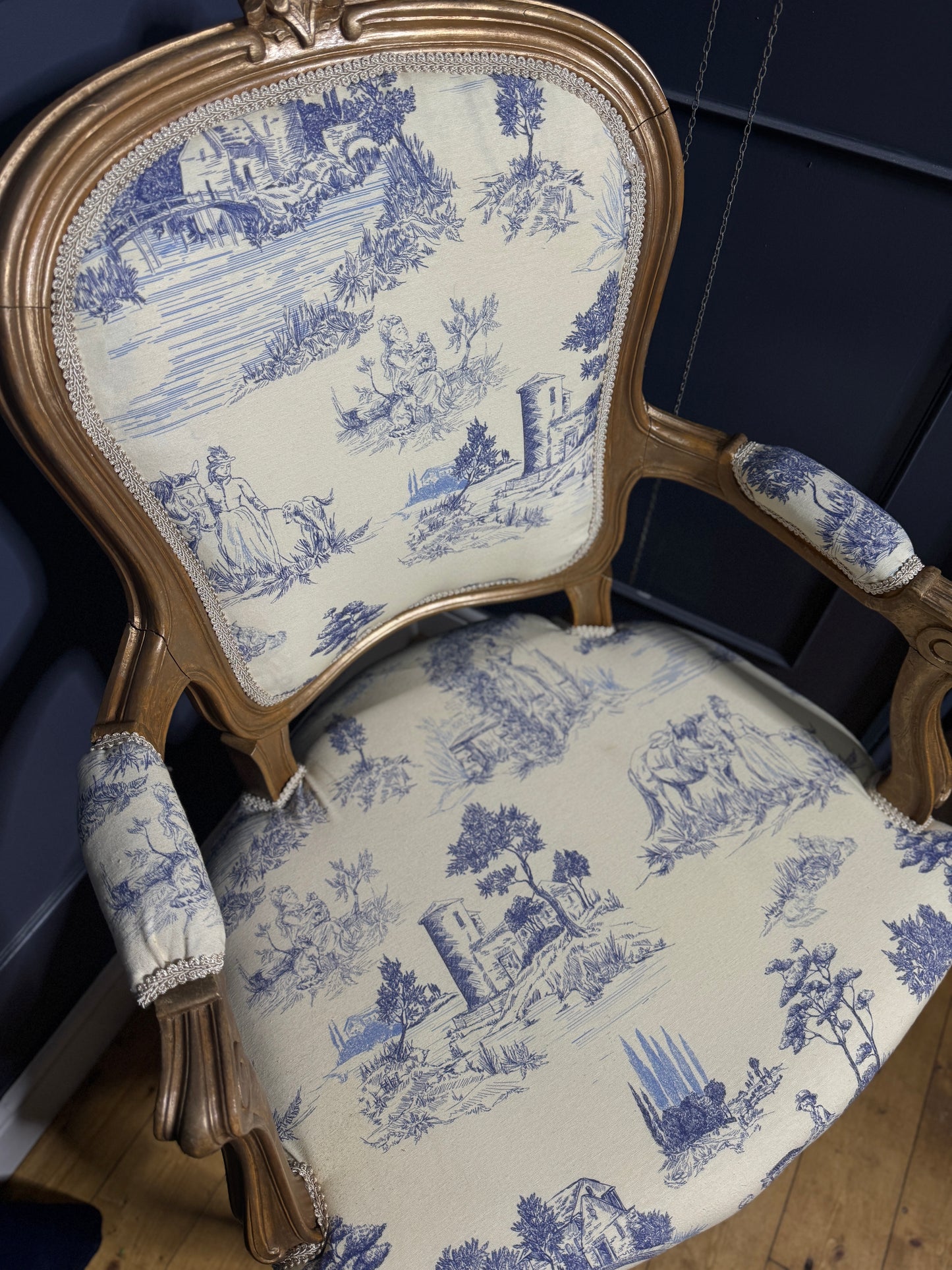 French Louis XV Gilt Blue Toile De Jouy Fabric Armchairs (Pair)