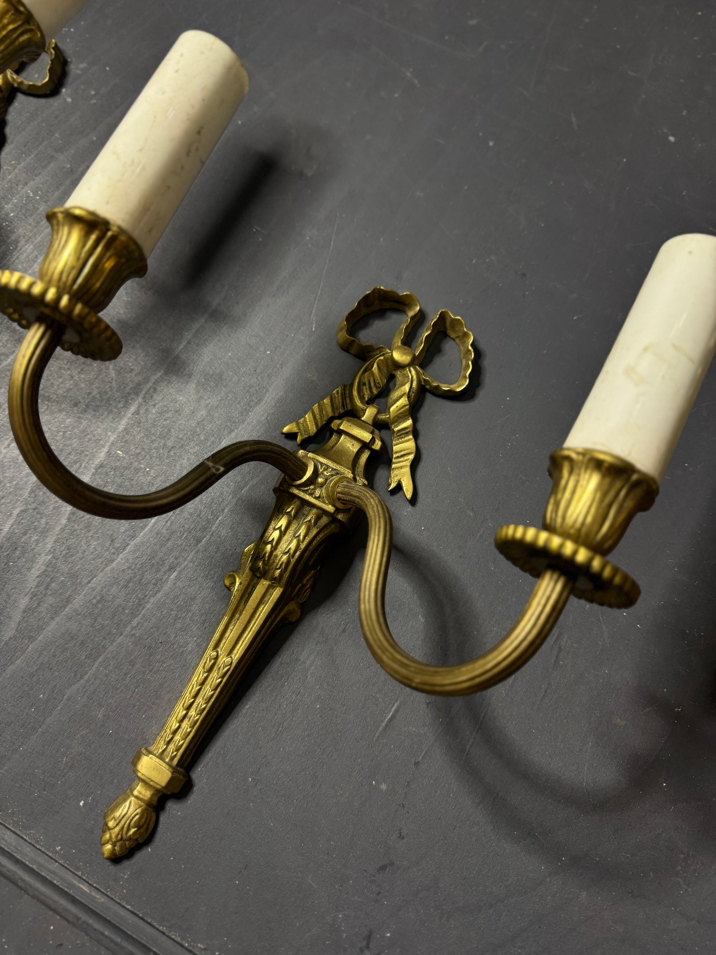 Early 20th Century Louis XVI–Style Brass Two-Arm Wall Light with Ribbon Detail