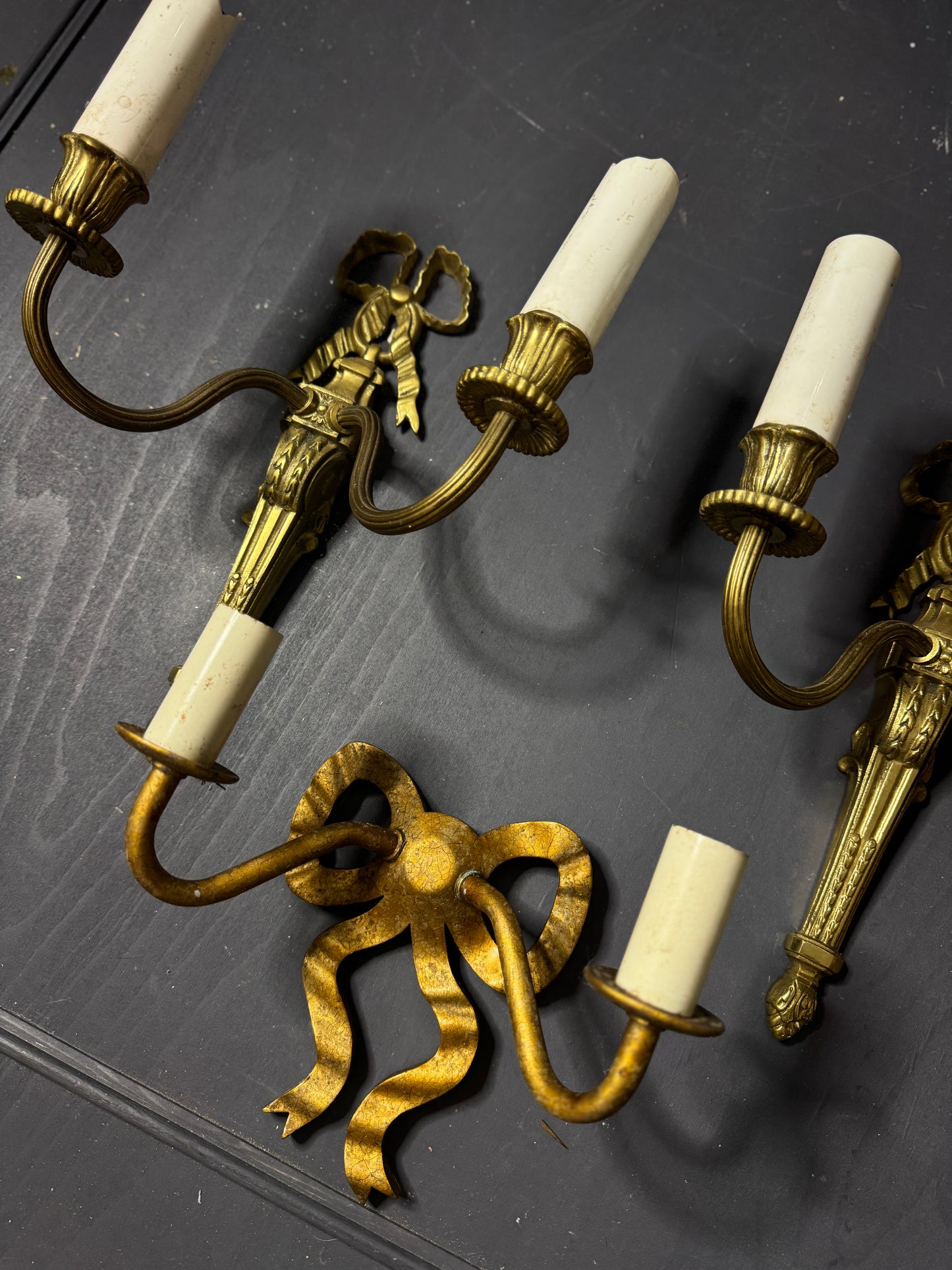 Early 20th Century Louis XVI–Style Brass Two-Arm Wall Light with Ribbon Detail