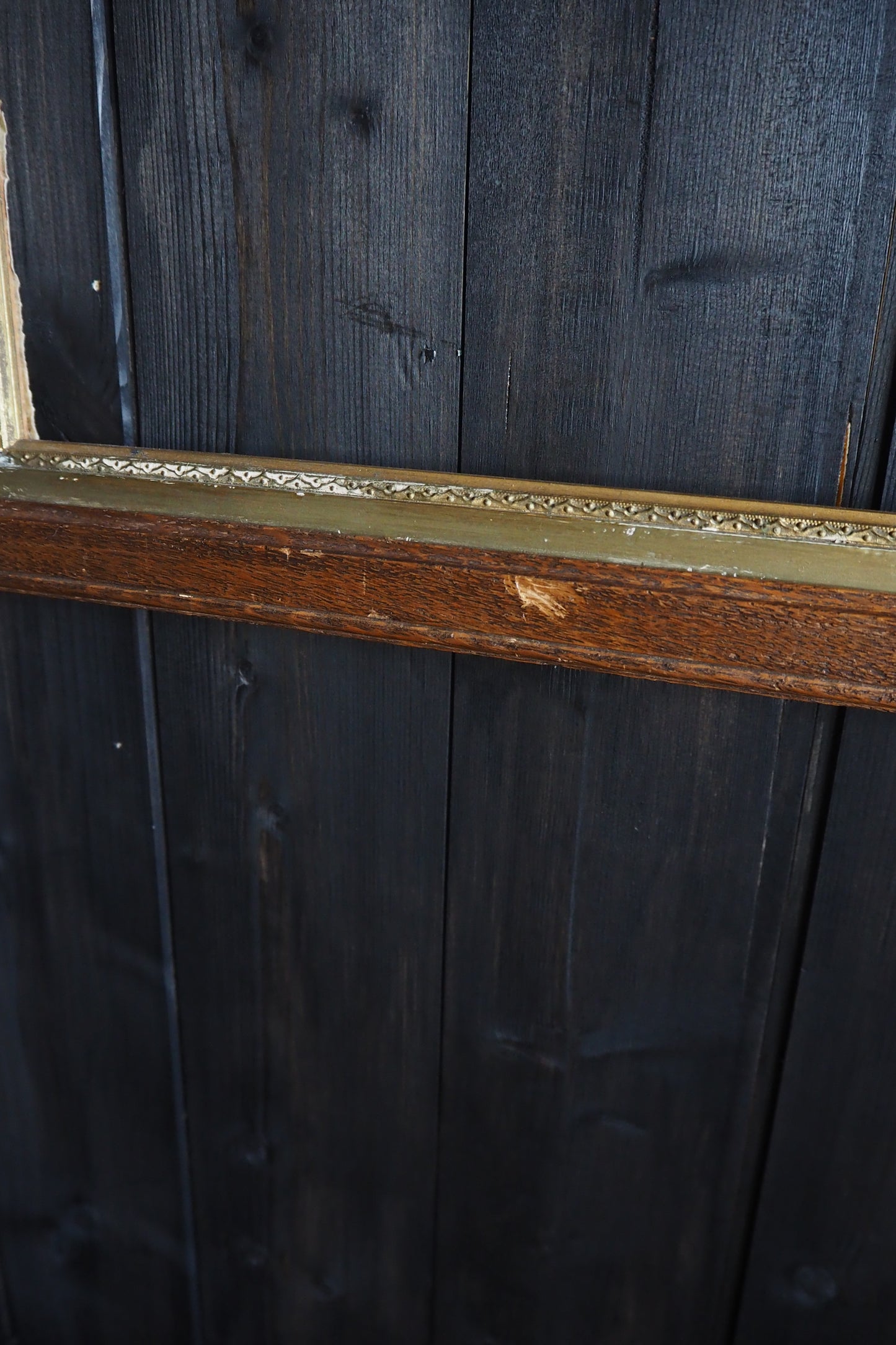The Caspira-  Oak with Gold Trim Large Frame Rustic Frame
