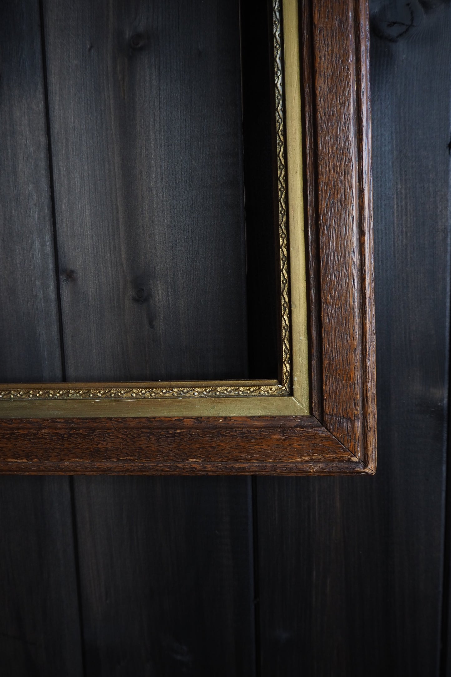 The Caspira-  Oak with Gold Trim Large Frame Rustic Frame