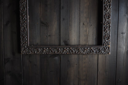The Belgravia - Rustic Black Ornate Frame with Gilt Detail