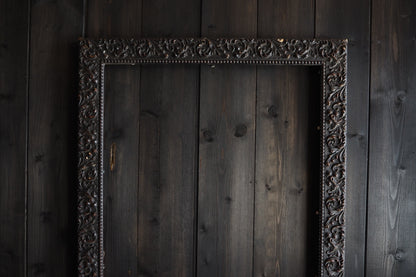 The Belgravia - Rustic Black Ornate Frame with Gilt Detail