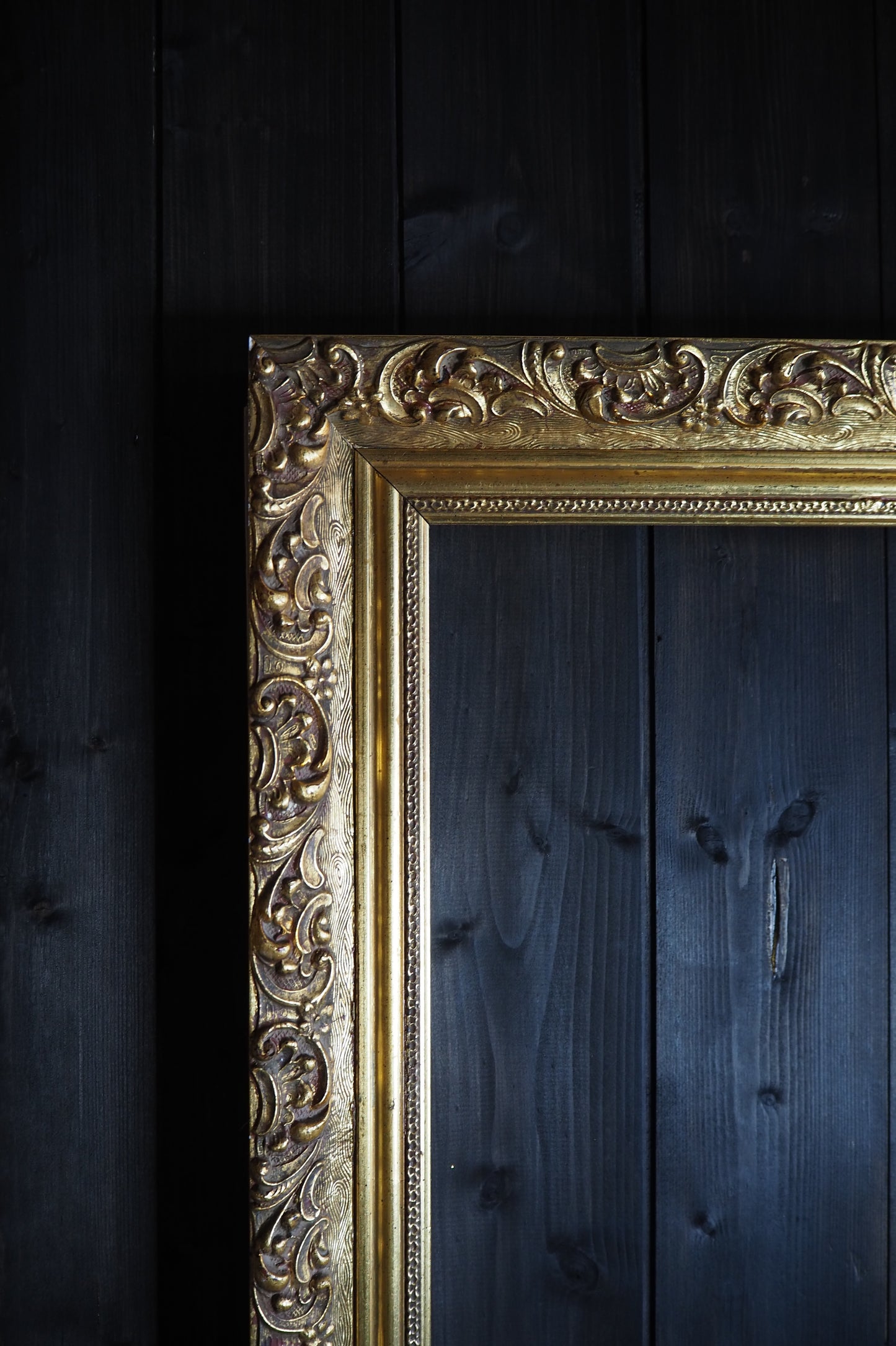 The Everleigh – Heavily Detailed Gold Ornate Frame