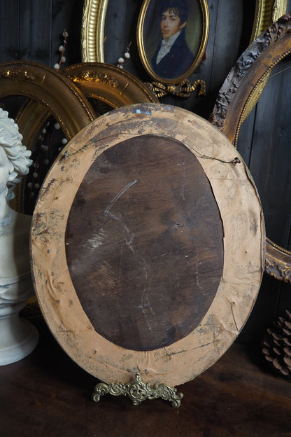 Elegant Victorian Wall Print Art in Large Oval Gold Gilt Frame