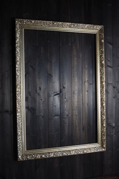The Belvoir – Antique & Vintage Gold Ornate Large Frame Collection