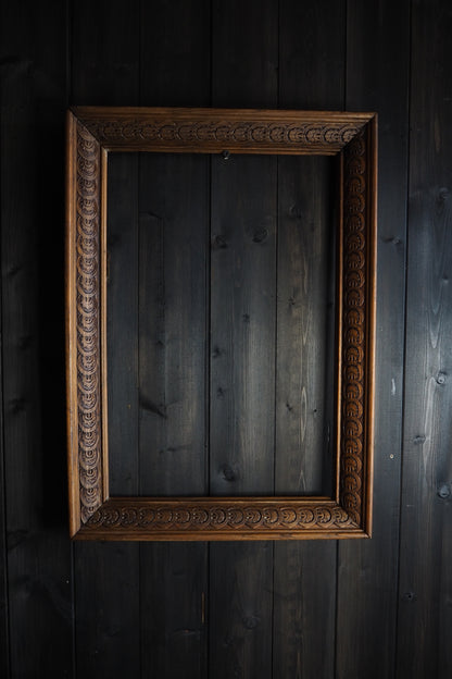 The Winchester - Solid Oak Vintage Carved Frame