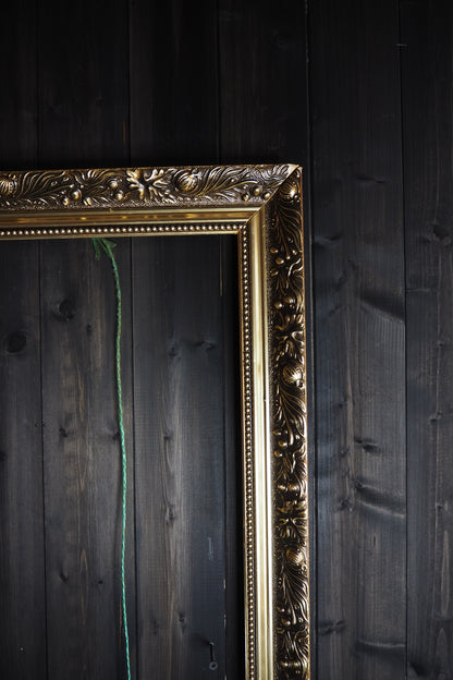 The Belvoir – Antique & Vintage Gold Ornate Large Frame Collection