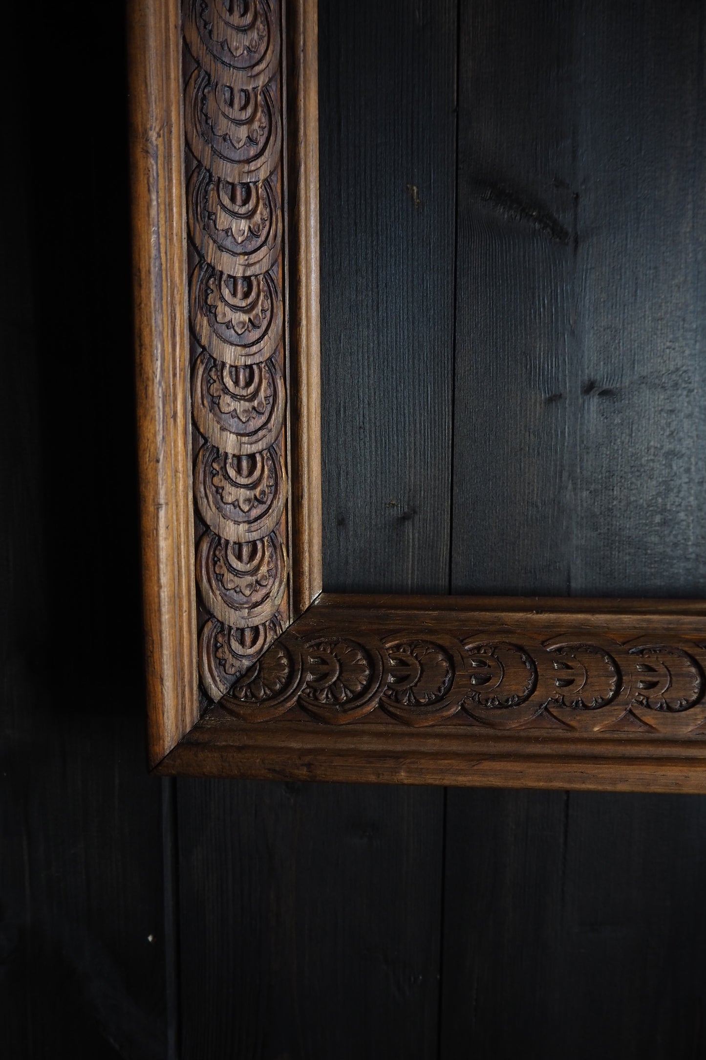 The Winchester - Solid Oak Vintage Carved Frame