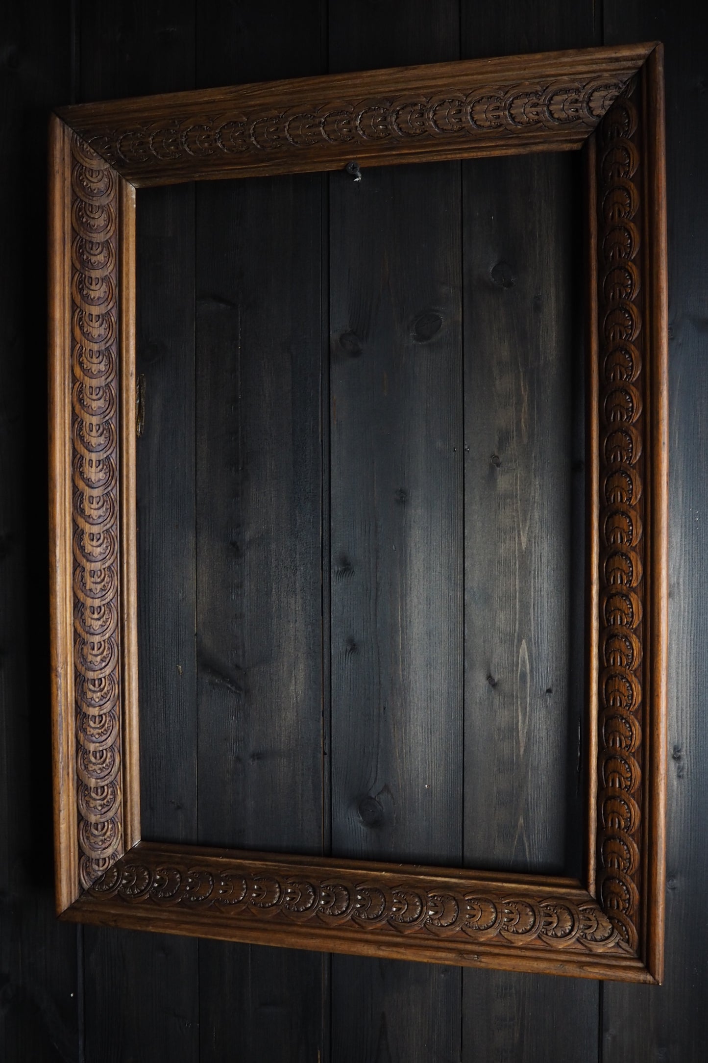 The Winchester - Solid Oak Vintage Carved Frame