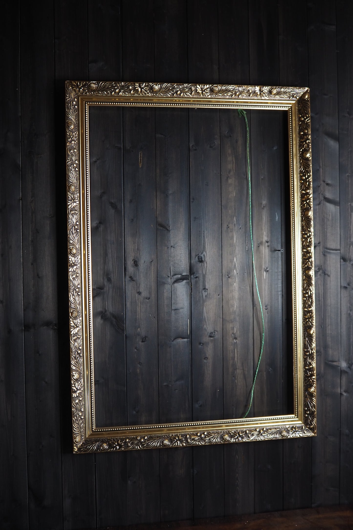The Belvoir – Antique & Vintage Gold Ornate Large Frame Collection